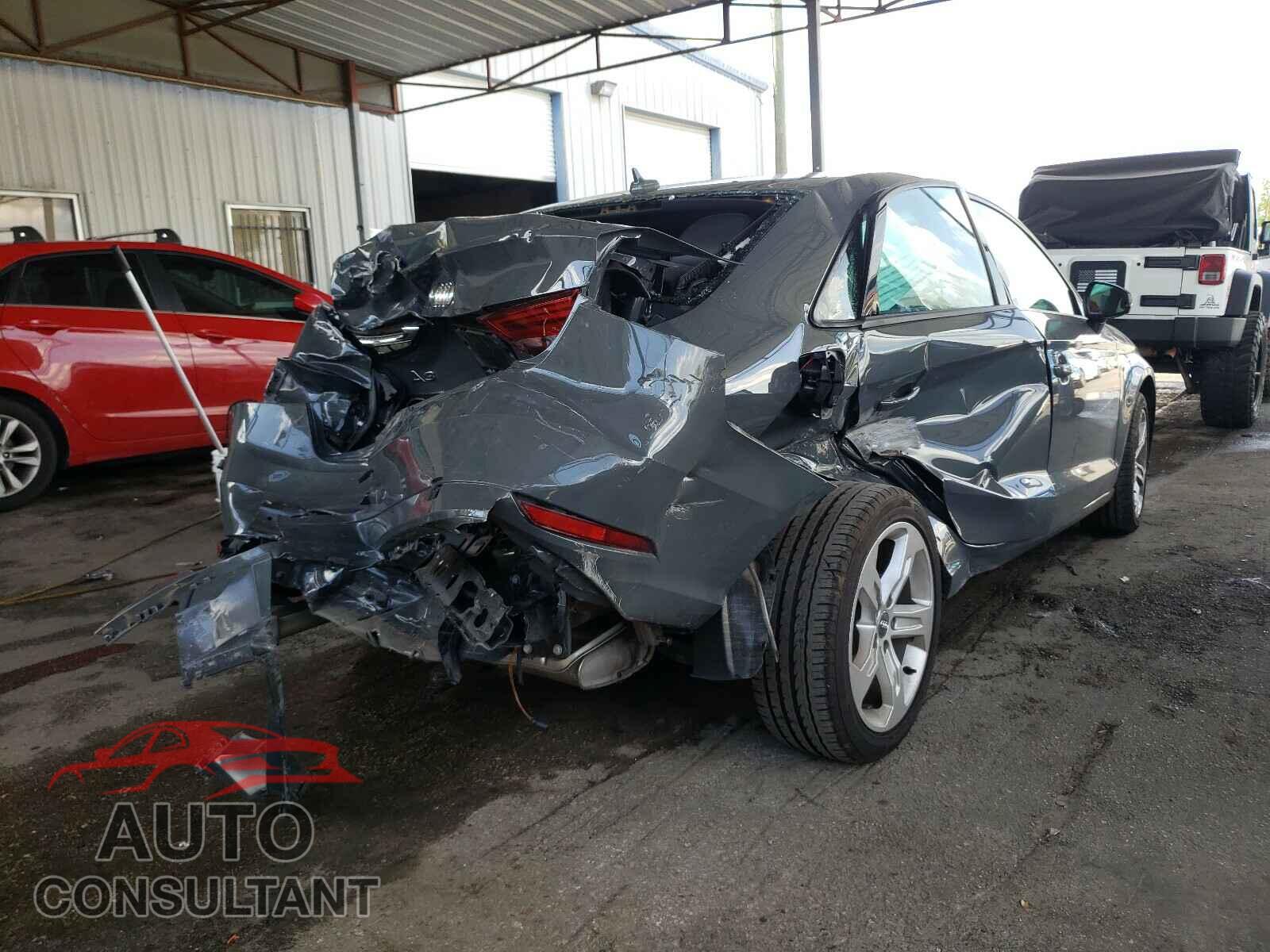 AUDI A3 2018 - WAUAUGFF3J1042913