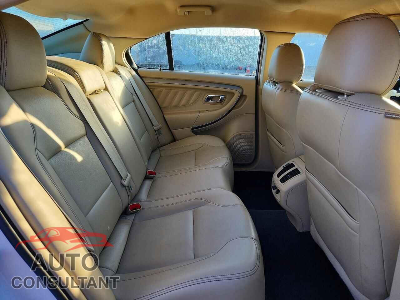 FORD TAURUS 2014 - 1FAHP2E82EG116667