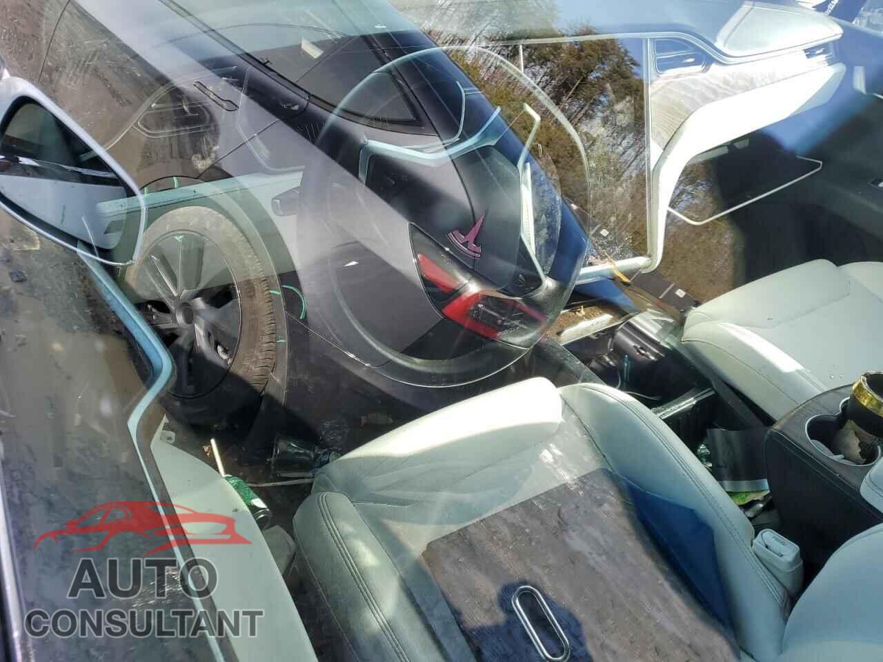 TESLA MODEL X 2016 - 5YJXCBE2XGF005746