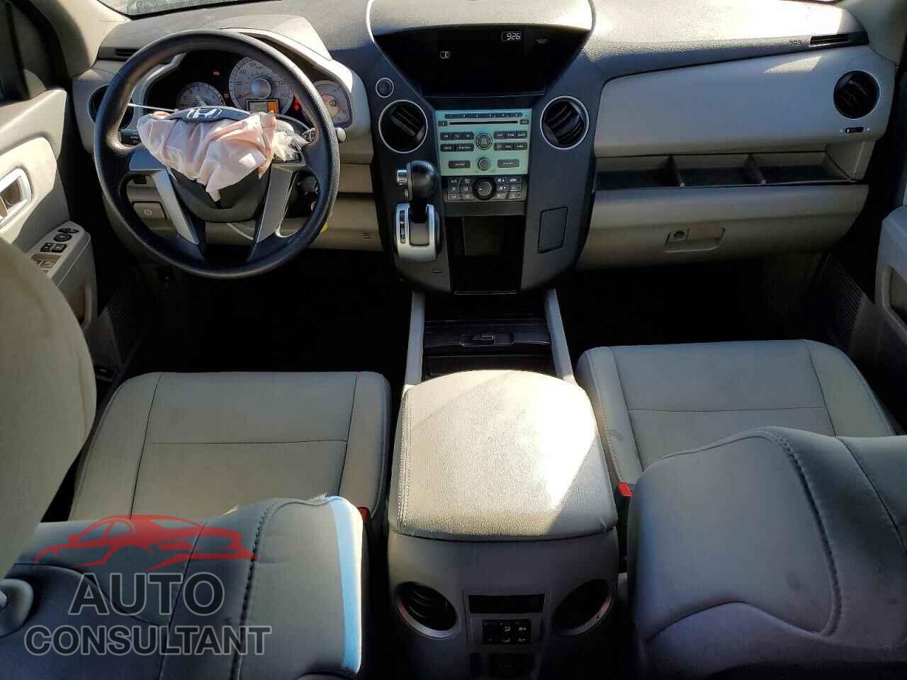 HONDA PILOT 2011 - 5FNYF3H26BB030164