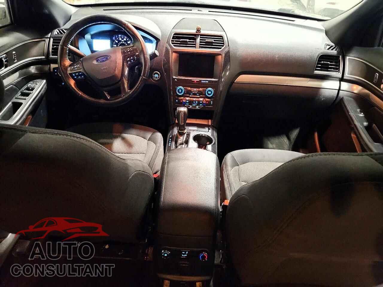 FORD EXPLORER 2018 - 1FM5K8D80JGB47924