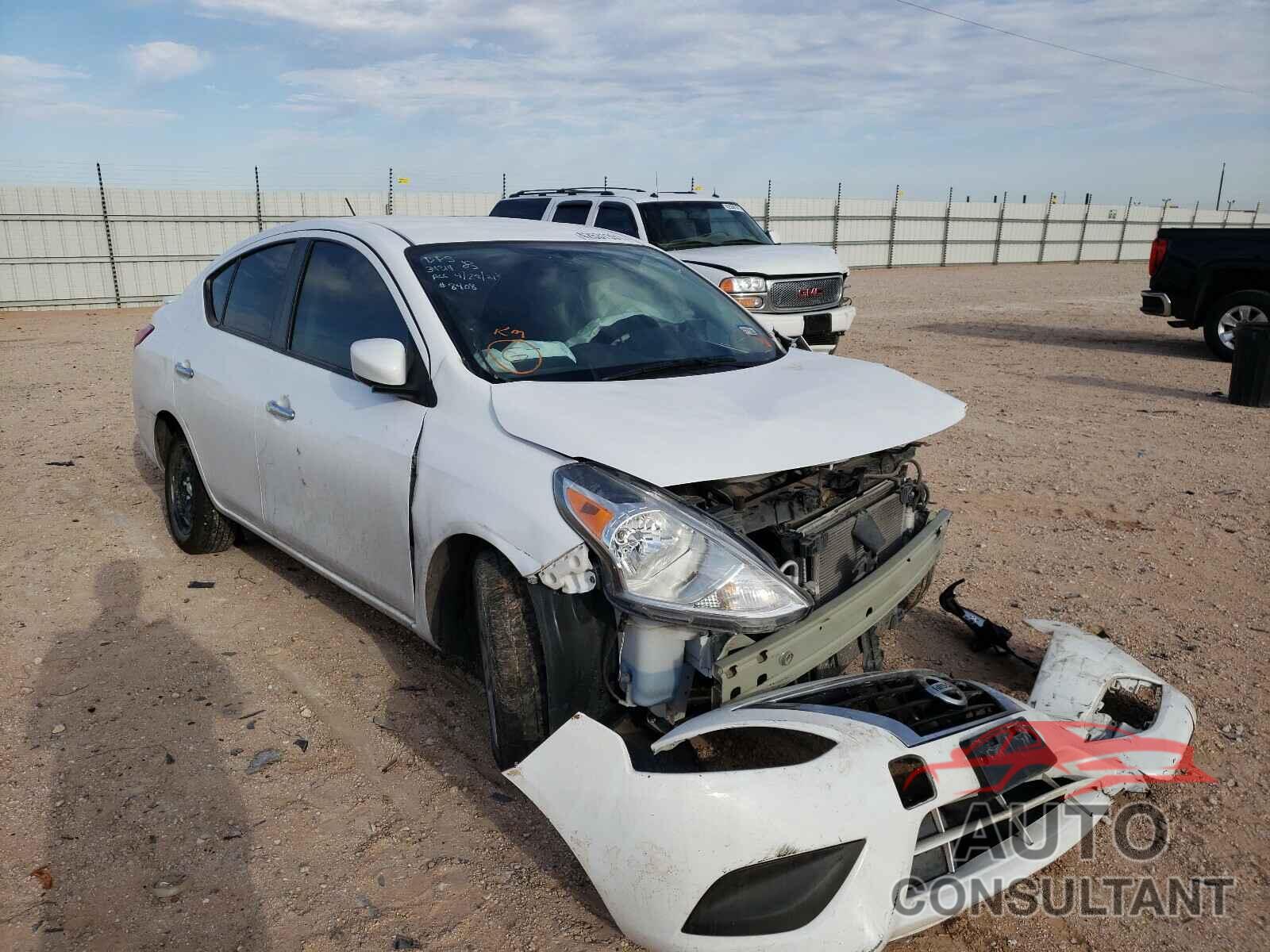 NISSAN VERSA 2019 - 3N1CN7AP9KL826244