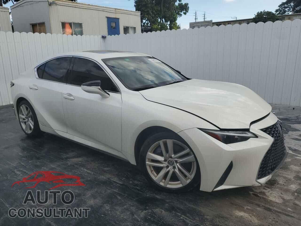 LEXUS IS 2021 - JTHCA1D24M5115025