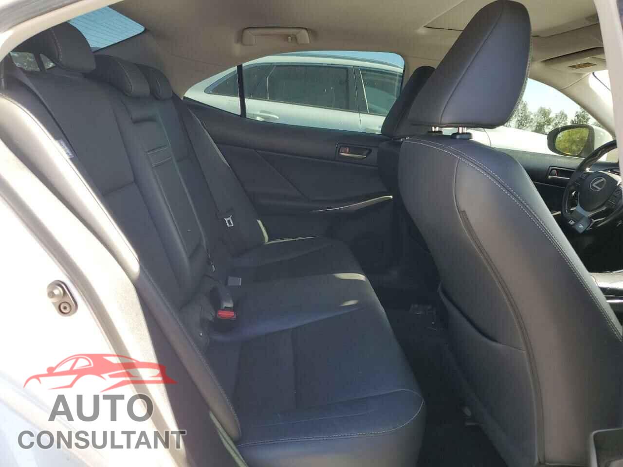 LEXUS IS 2017 - JTHBA1D28H5046891