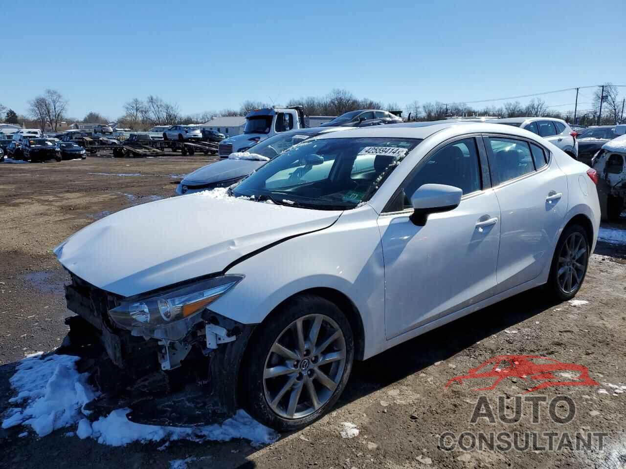 MAZDA 3 2018 - 3MZBN1V30JM249882