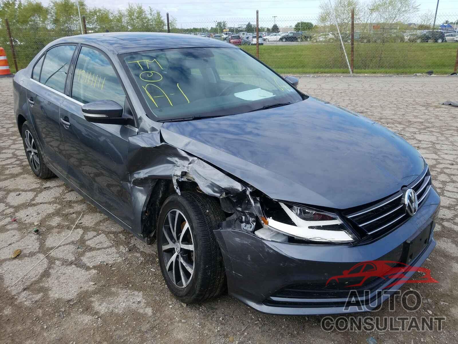 VOLKSWAGEN JETTA 2017 - 3VWDB7AJXHM404389