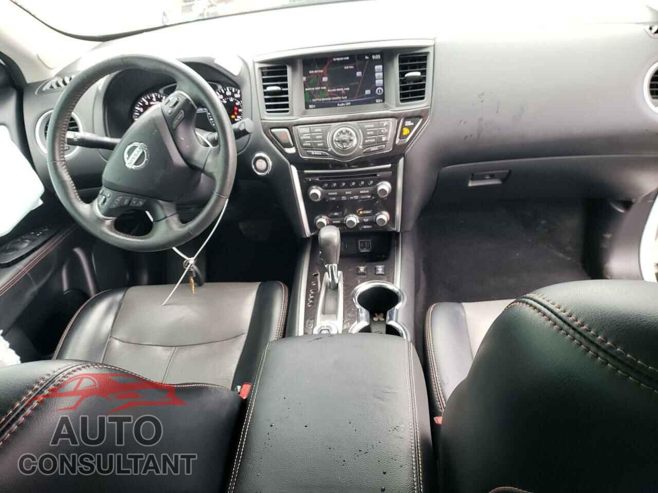 NISSAN PATHFINDER 2019 - 5N1DR2MM8KC622715