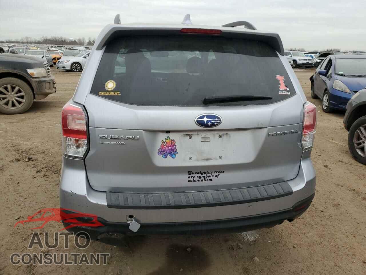 SUBARU FORESTER 2018 - JF2SJAEC8JH555832