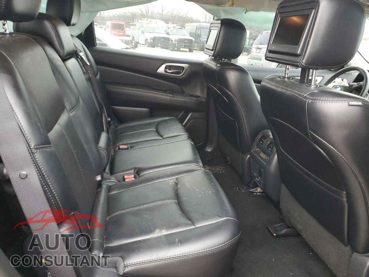 NISSAN PATHFINDER 2015 - 5N1AR2MM8FC623839