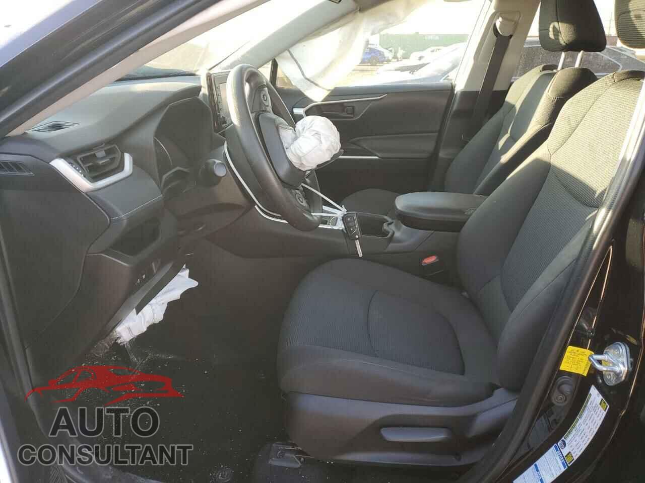 TOYOTA RAV4 2022 - 2T3G1RFV2NC294167