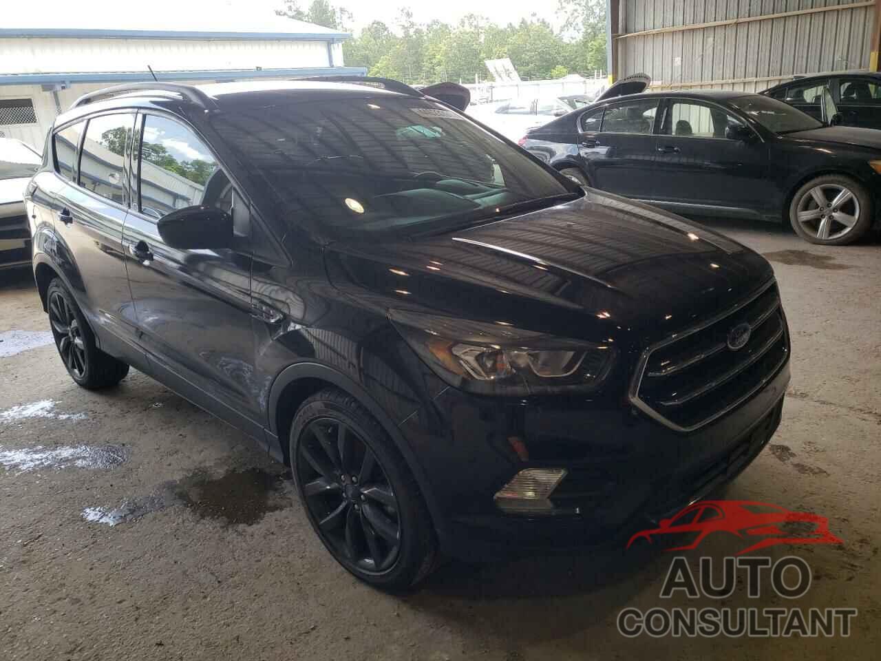 FORD ESCAPE 2018 - 1FMCU0GD6JUA01881