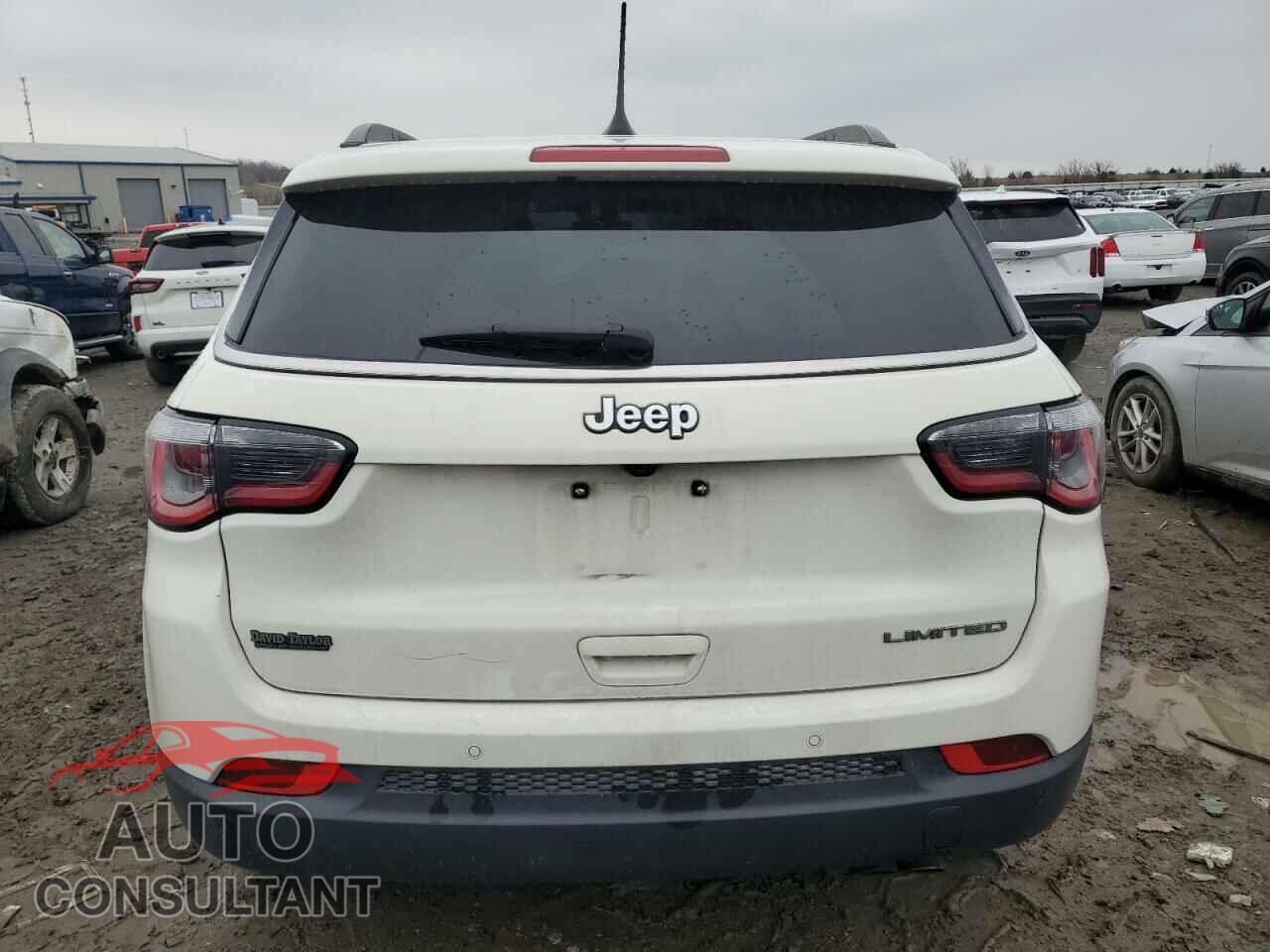 JEEP COMPASS 2018 - 3C4NJCCB4JT368025