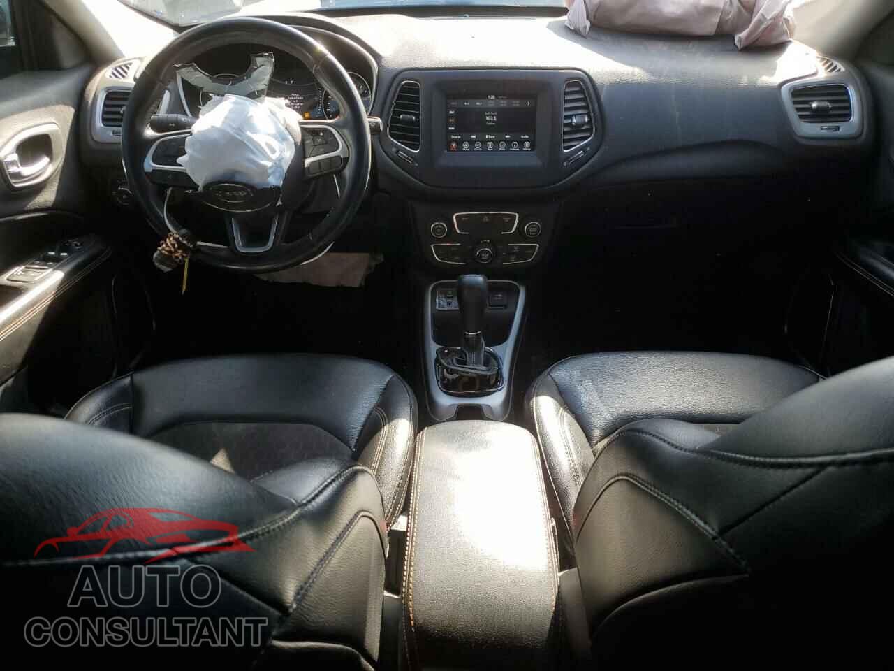 JEEP COMPASS 2020 - 3C4NJCBB4LT105392