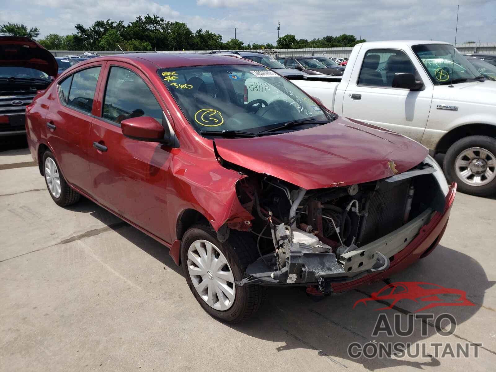 NISSAN VERSA 2017 - 3N1CN7AP3HL822330
