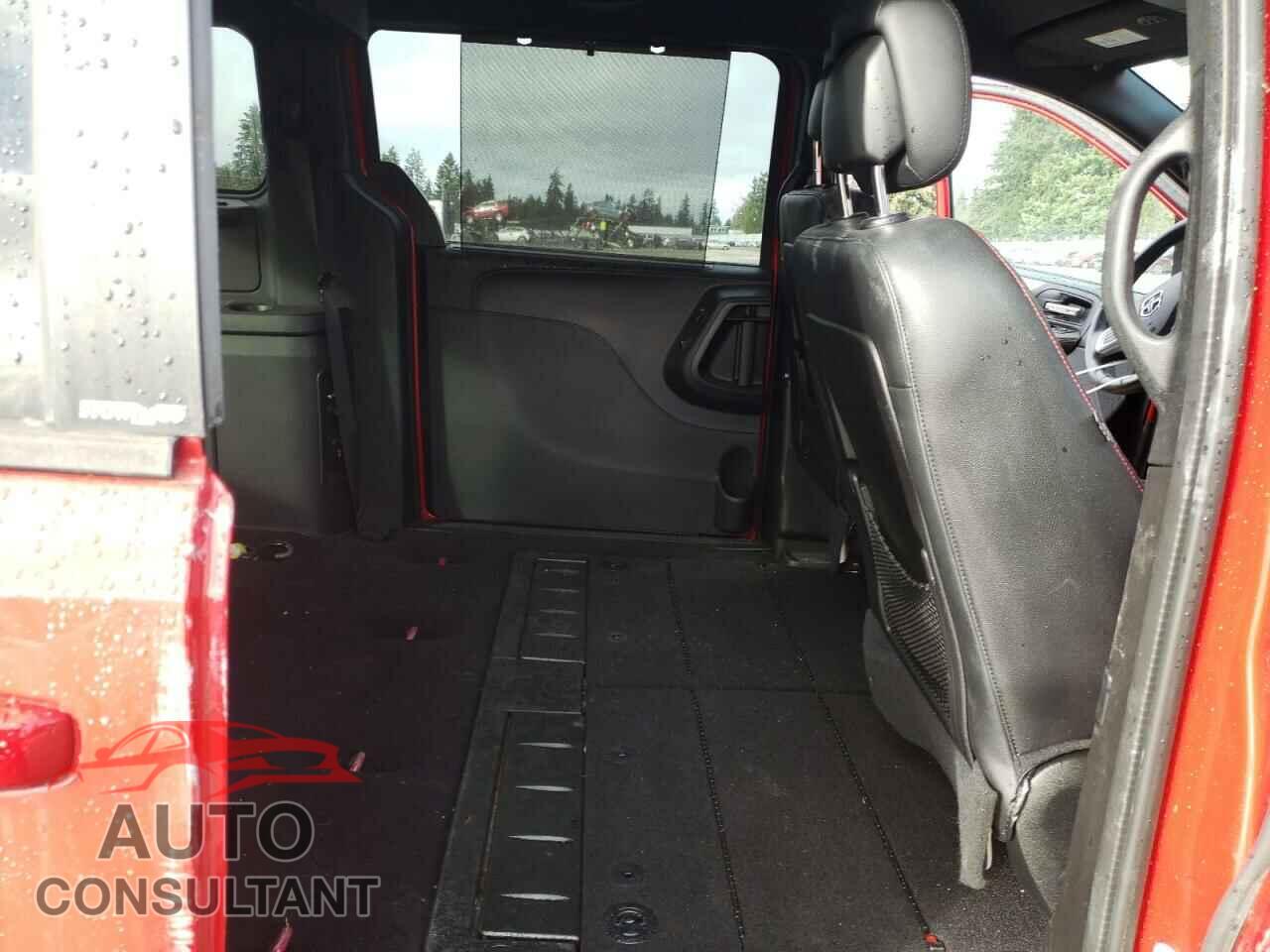 DODGE CARAVAN 2013 - 2C4RDGEG6DR807676