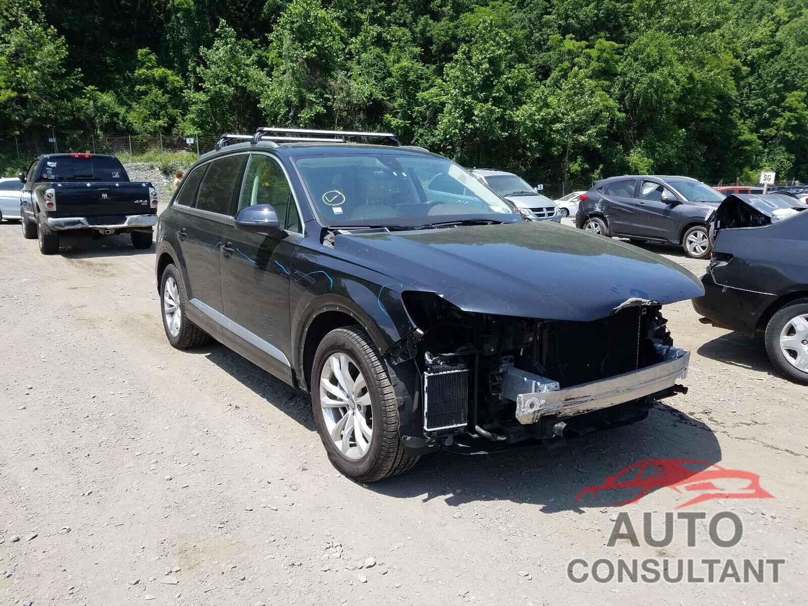 AUDI Q7 2019 - WA1LAAF72KD031860