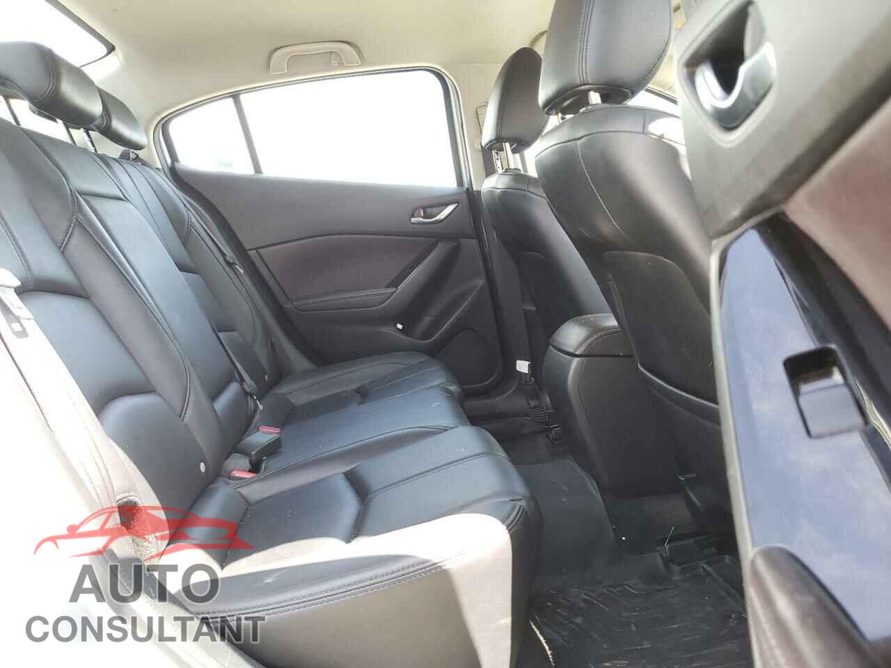 MAZDA 3 2017 - JM1BN1V71H1104394
