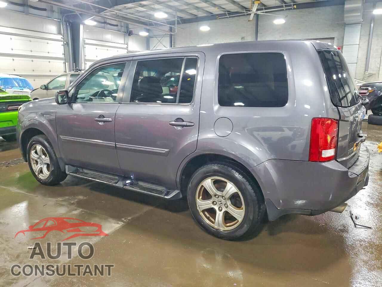 HONDA PILOT 2015 - 5FNYF4H59FB042525