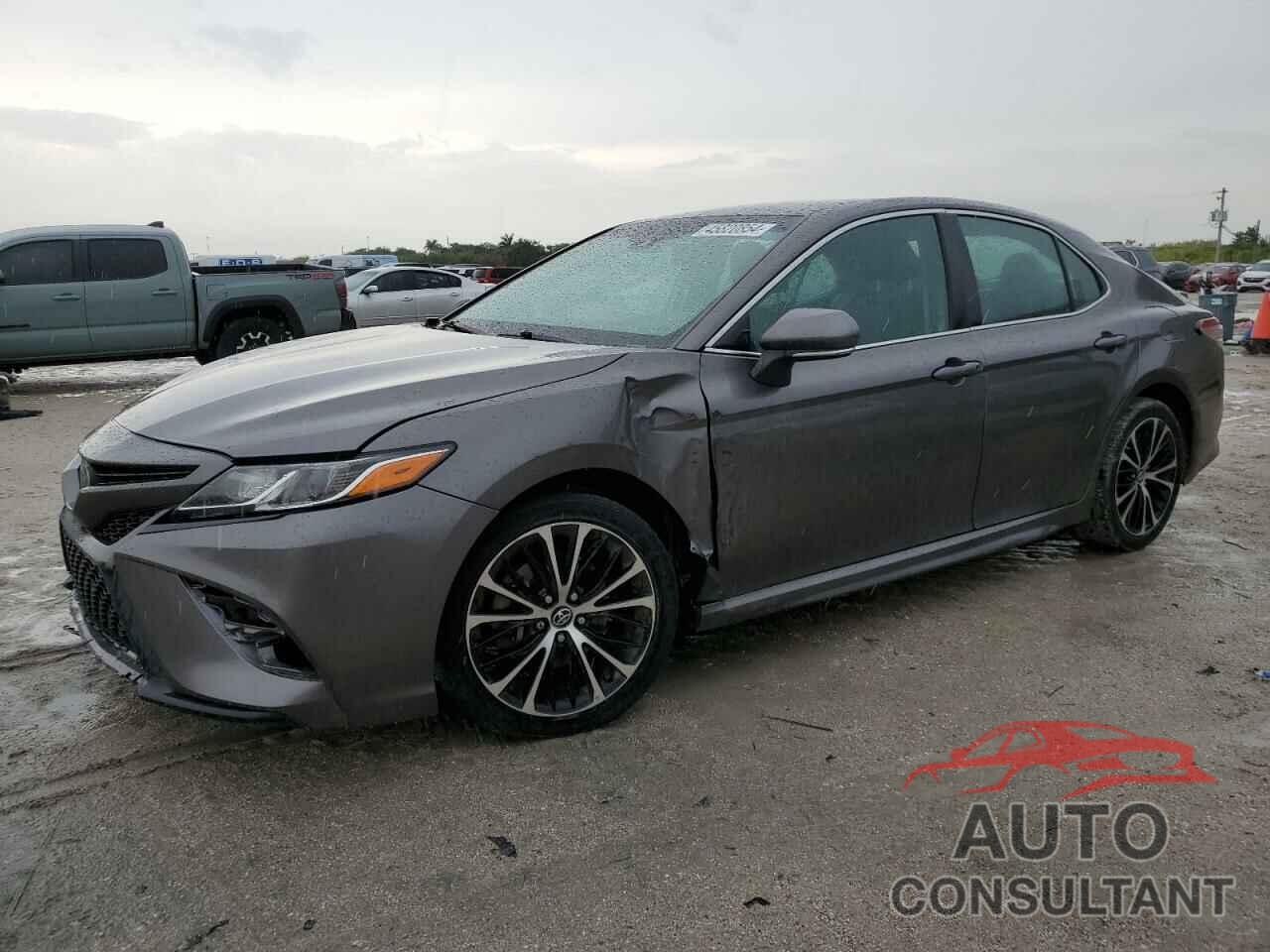 TOYOTA CAMRY 2018 - 4T1B11HK7JU591600