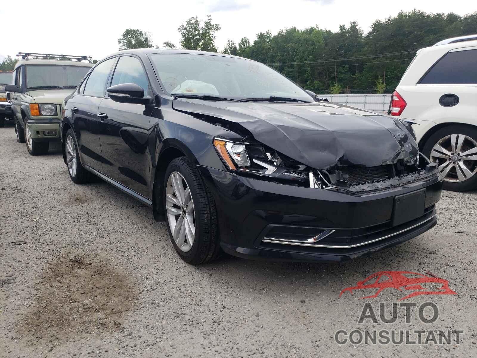 VOLKSWAGEN PASSAT 2019 - 1VWLA7A3XKC000971