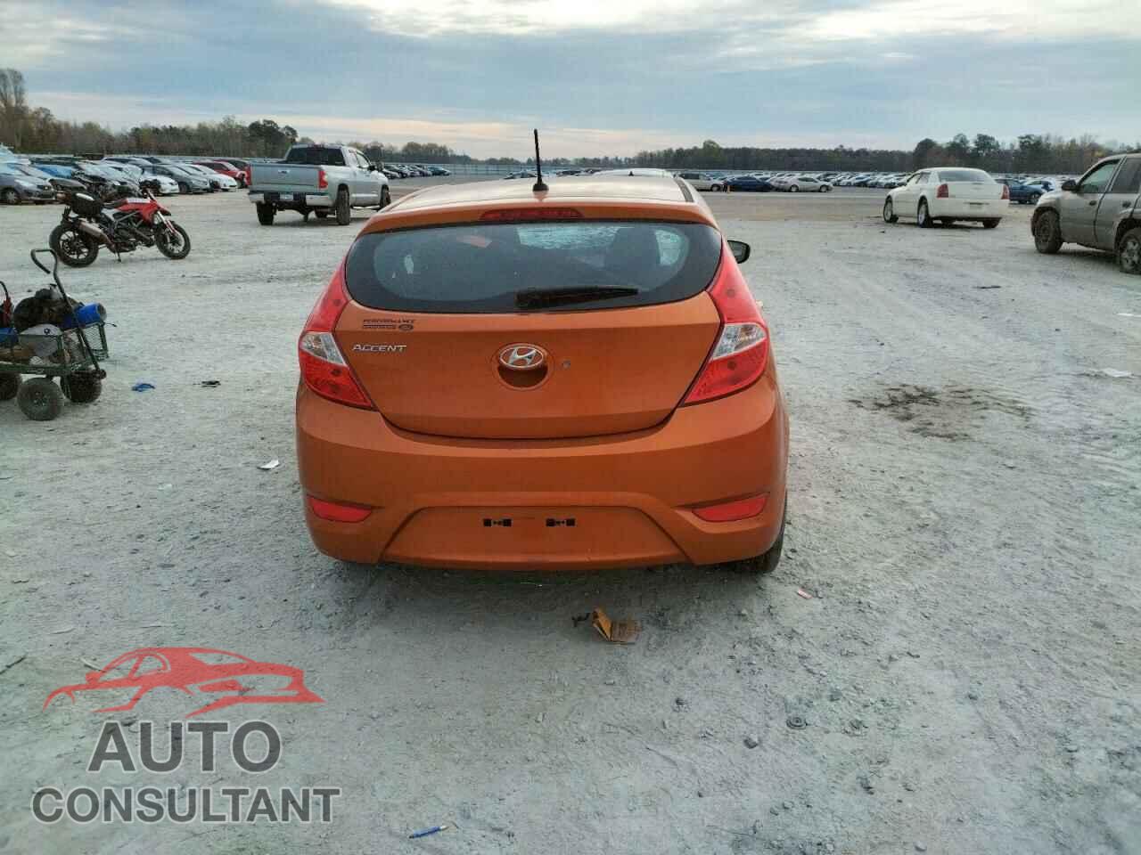 HYUNDAI ACCENT 2015 - KMHCT5AE4FU201795