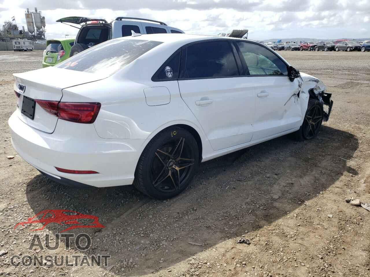AUDI A3 2017 - WAUAUGFF3H1067028