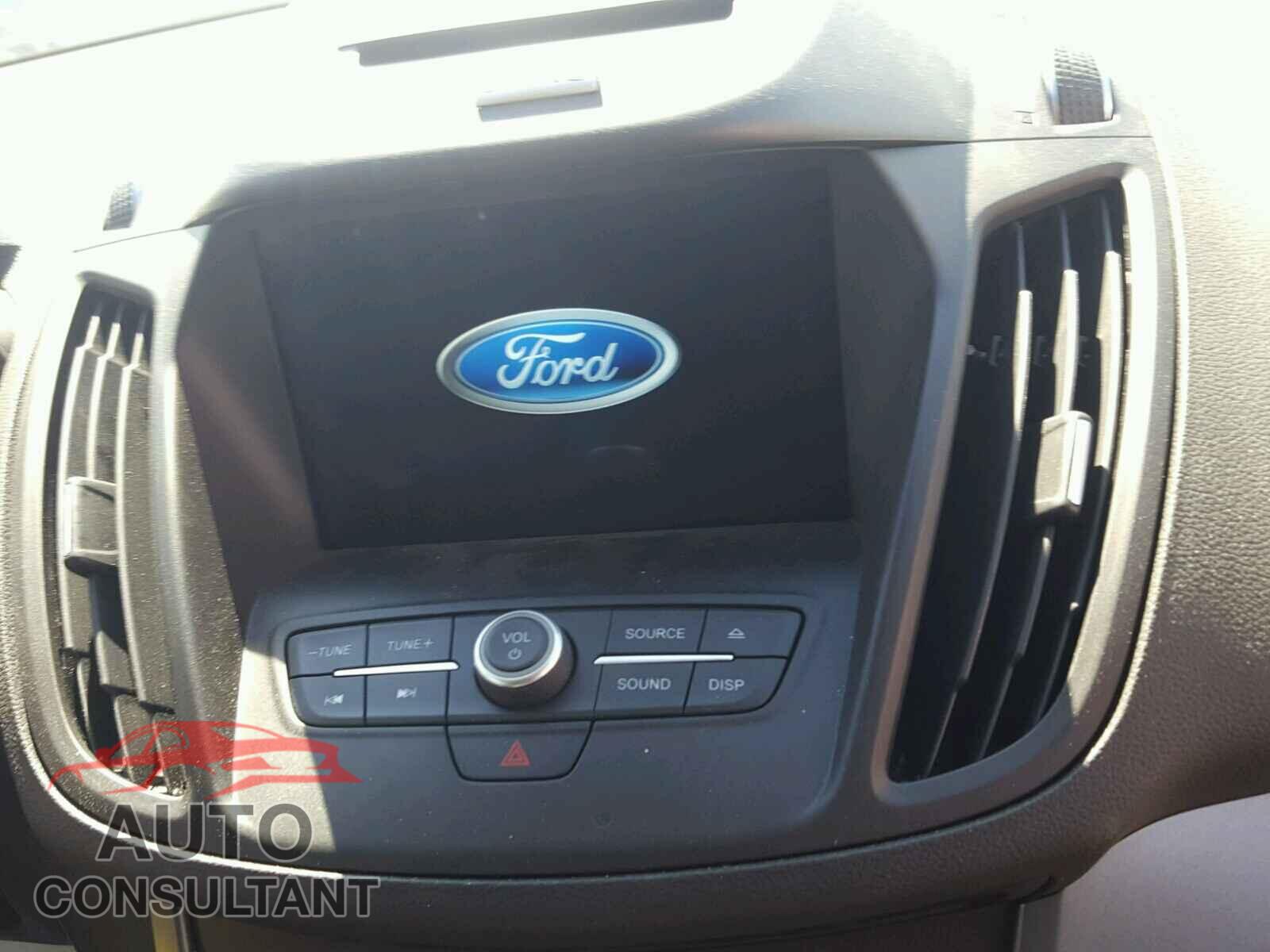 FORD ESCAPE SE 2017 - 1FMCU0GD8HUC76310