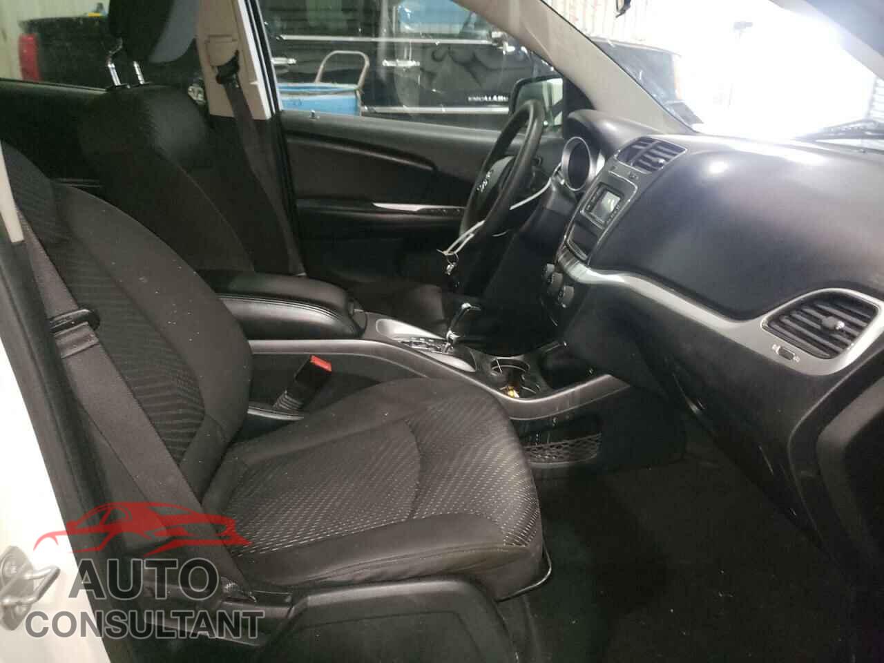 DODGE JOURNEY 2017 - 3C4PDCBG4HT589552