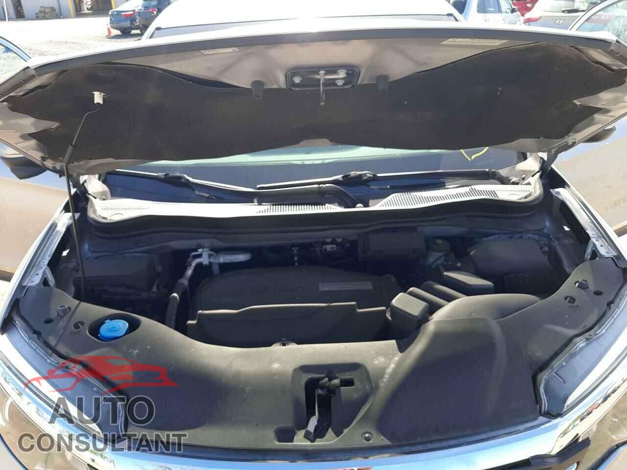 HONDA PILOT 2017 - 5FNYF6H5XHB087200
