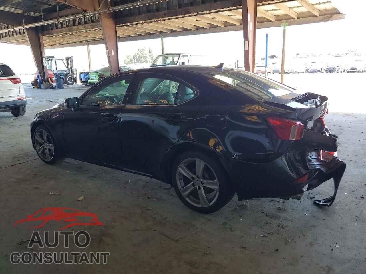 LEXUS IS 2011 - JTHBF5C24B5151512
