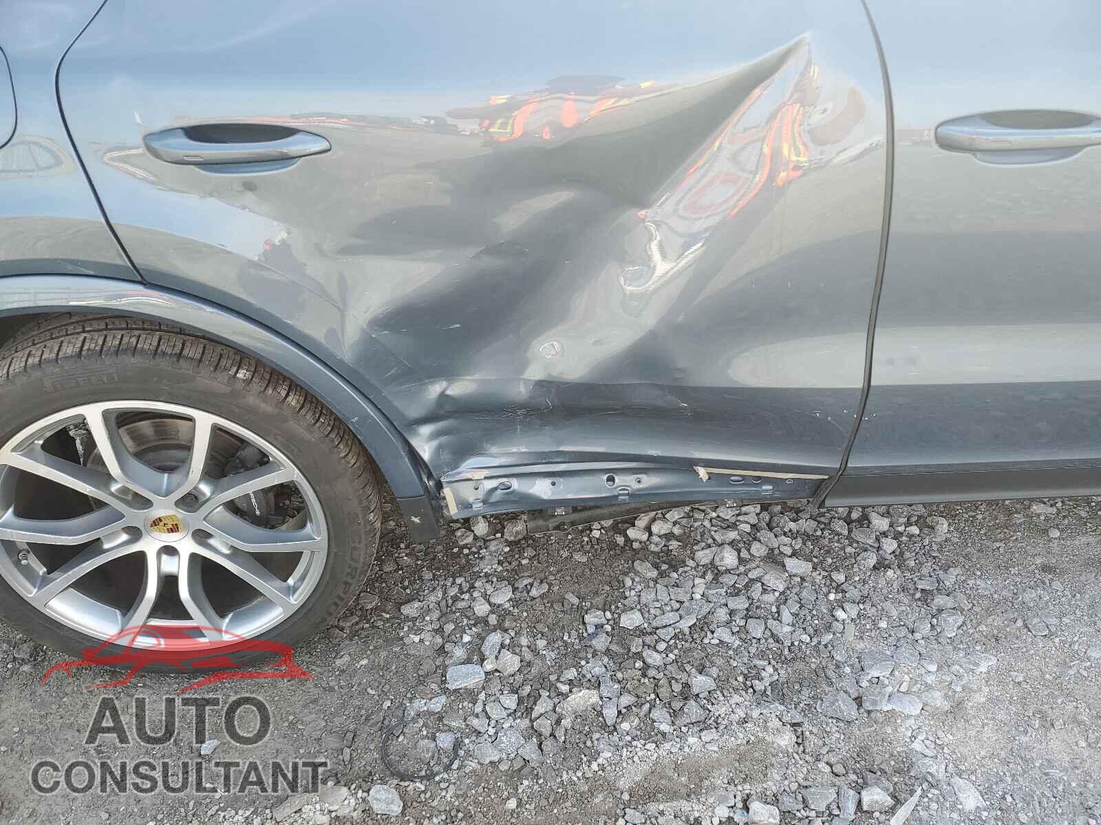 PORSCHE CAYENNE 2019 - WP1AA2AY6KDA01715