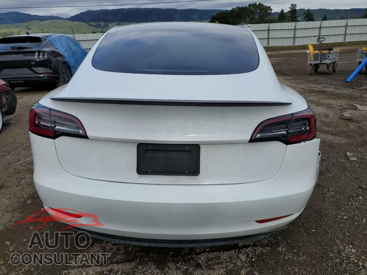 TESLA MODEL 3 2022 - 5YJ3E1EA3NF324414