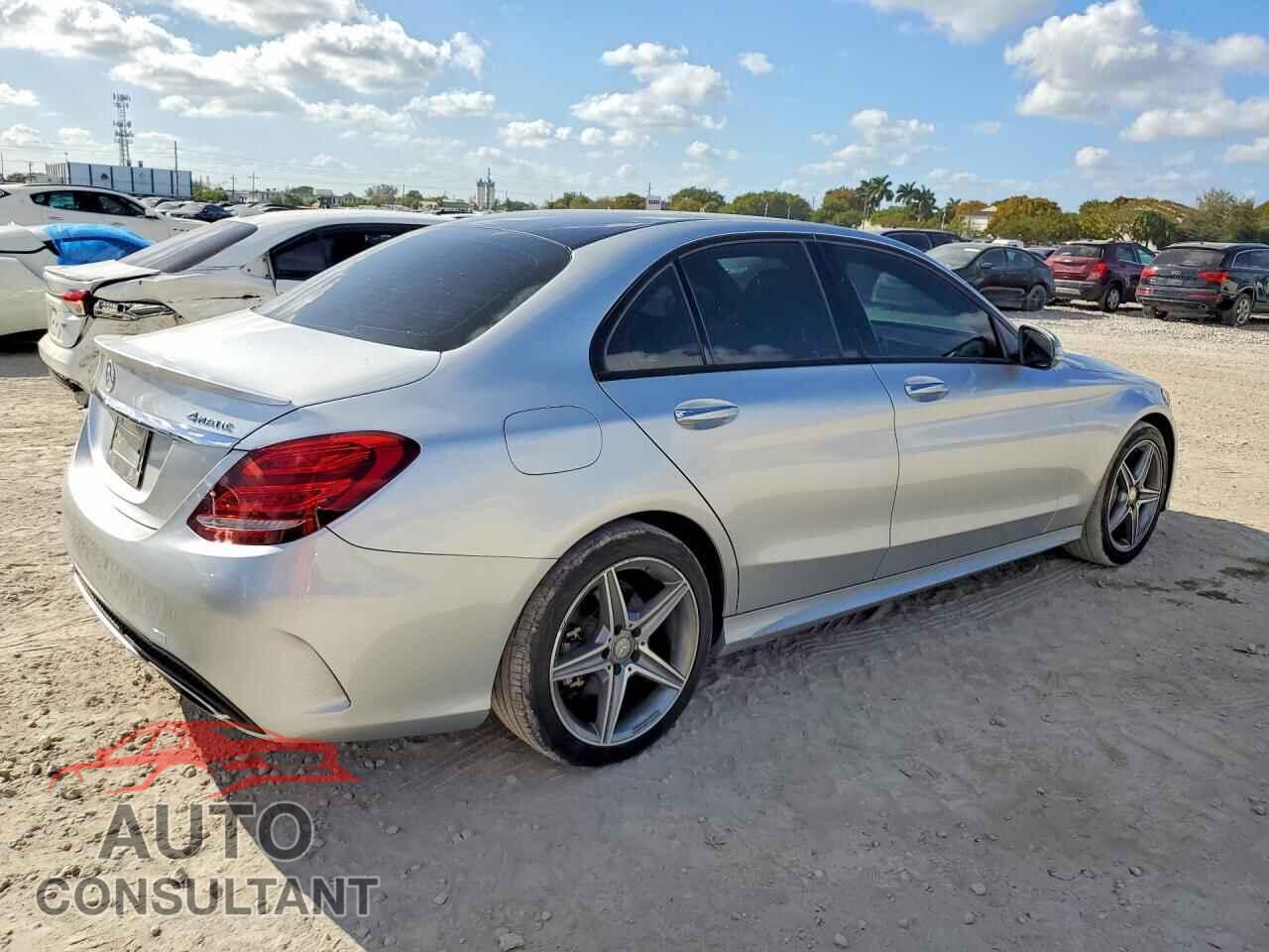 MERCEDES-BENZ C-CLASS 2015 - 55SWF4KB4FU050102