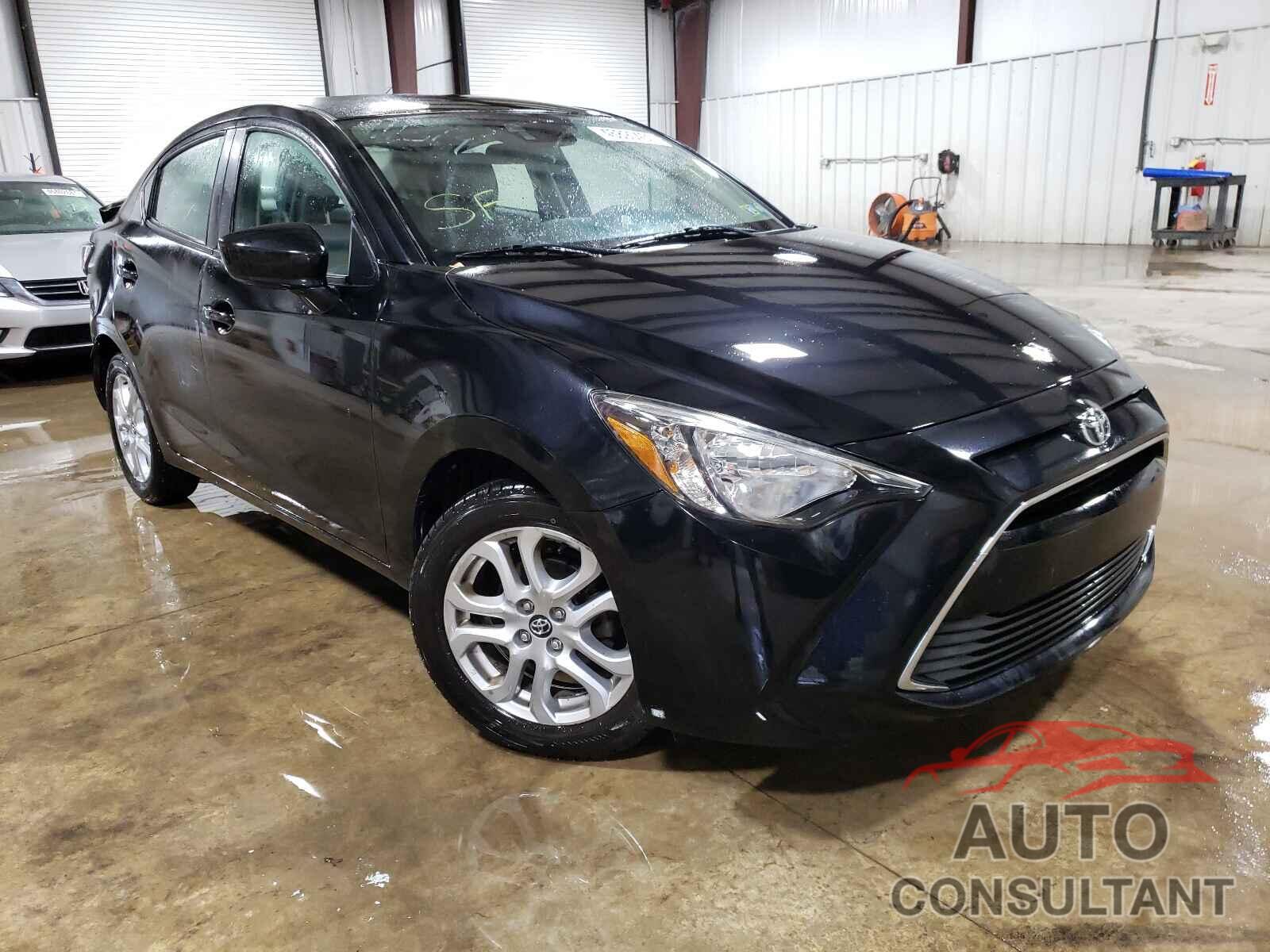 TOYOTA YARIS 2017 - 3MYDLBYV9HY178433