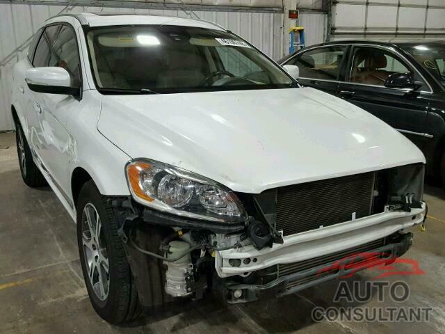 VOLVO XC60 2015 - YV4902RK4F2651875