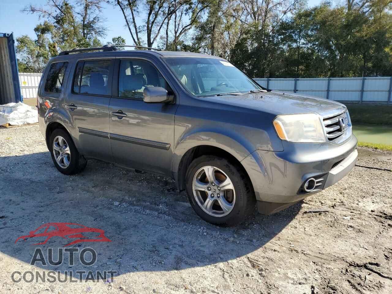 HONDA PILOT 2013 - 5FNYF4H76DB069650
