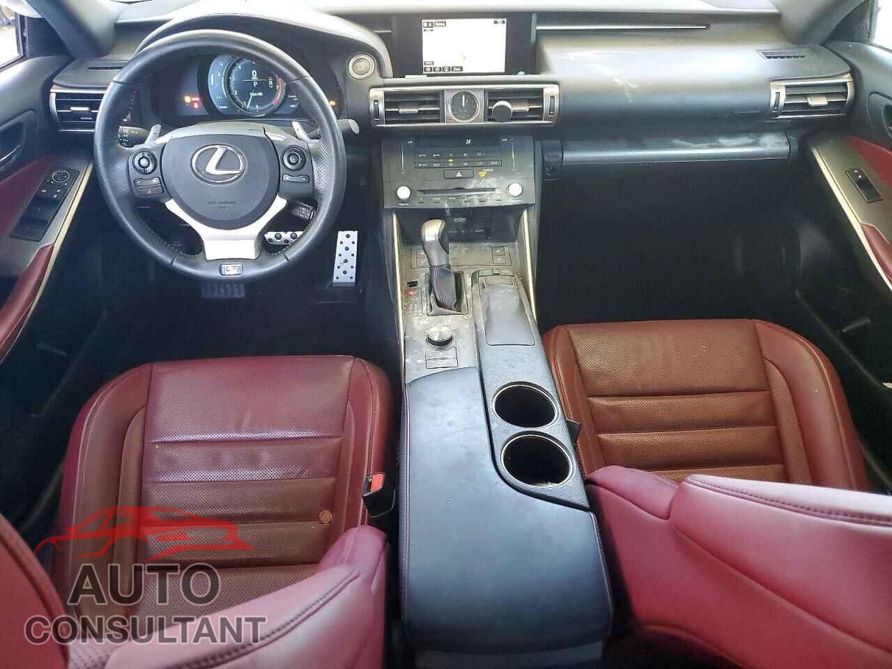 LEXUS IS 2015 - JTHBE1D29F5016428