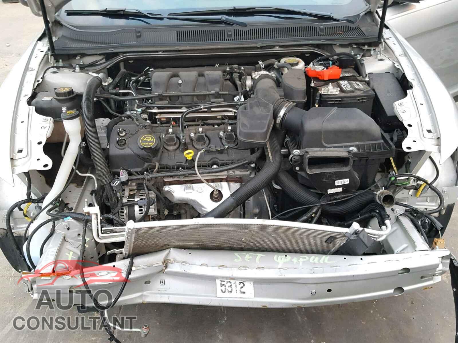 FORD TAURUS 2017 - 1FAHP2F87HG102492