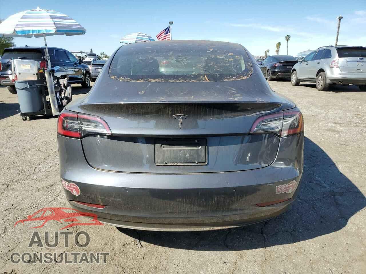 TESLA MODEL 3 2022 - 5YJ3E1EA6NF143209