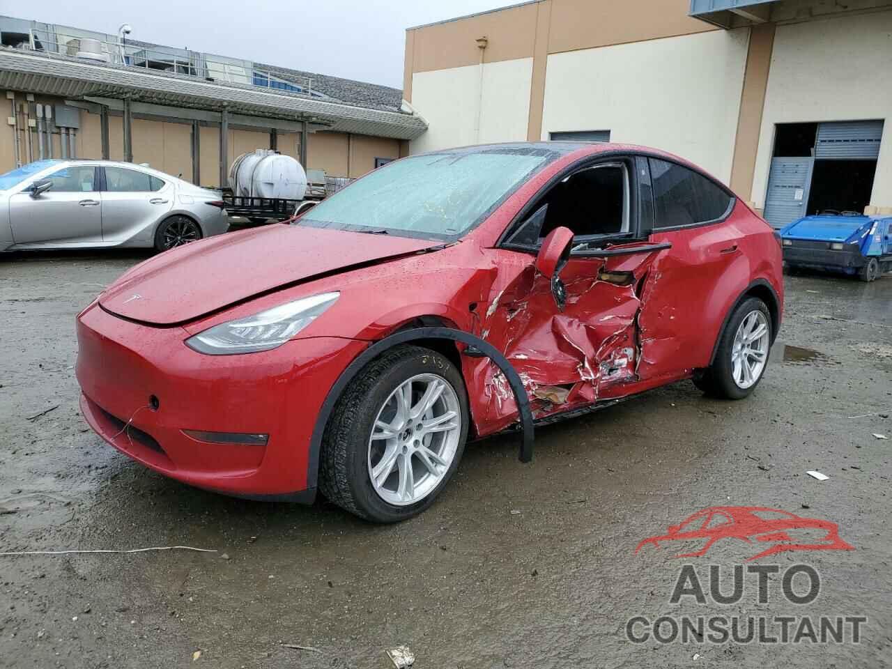 TESLA MODEL Y 2021 - 5YJYGDEE4MF301940