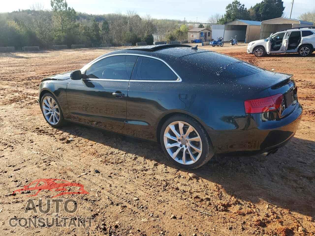 AUDI A5 2013 - WAUVFAFRXDA026117