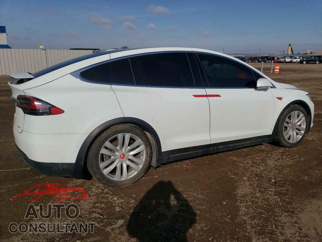 TESLA MODEL X 2016 - 5YJXCBE24GF014653