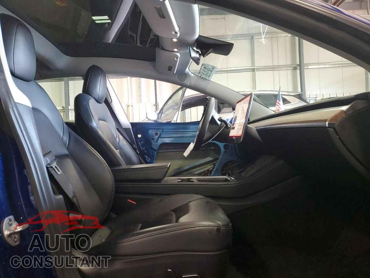 TESLA MODEL 3 2022 - 5YJ3E1EA4NF369782