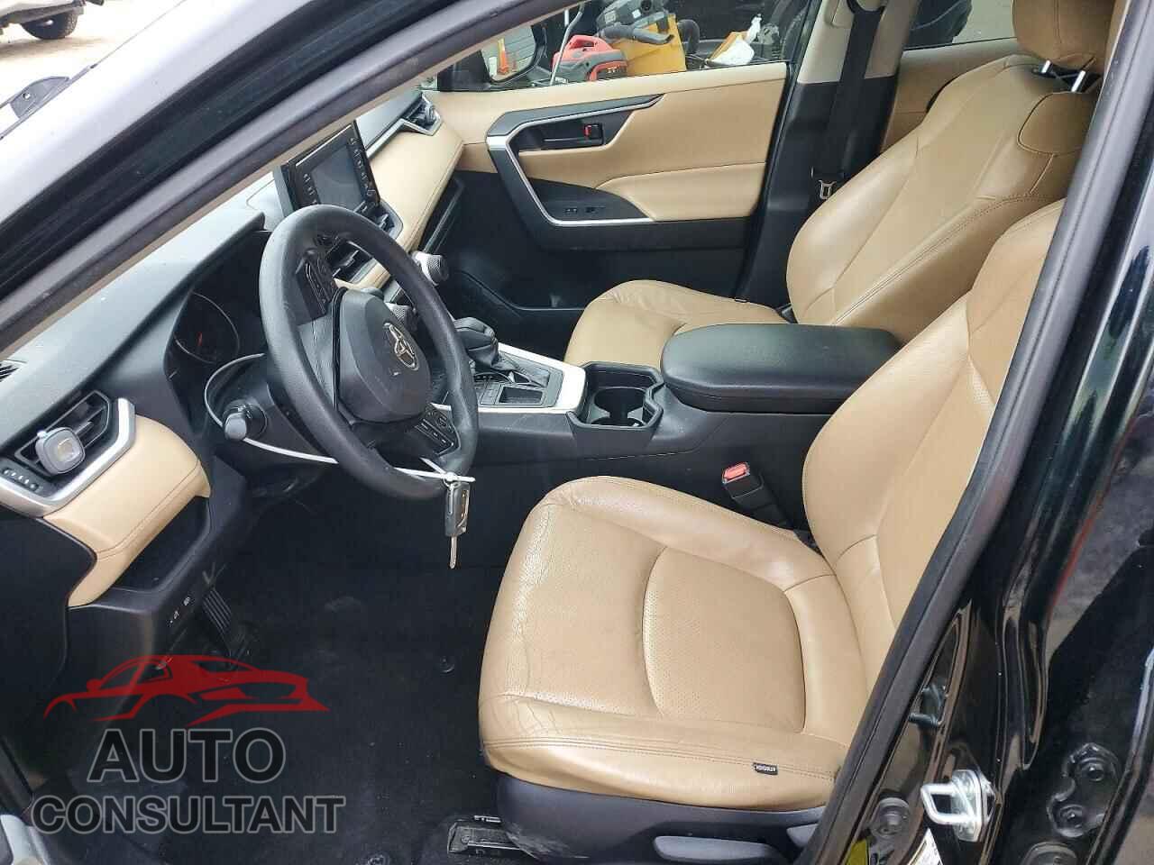 TOYOTA RAV4 2020 - JTMH1RFV0LD054872