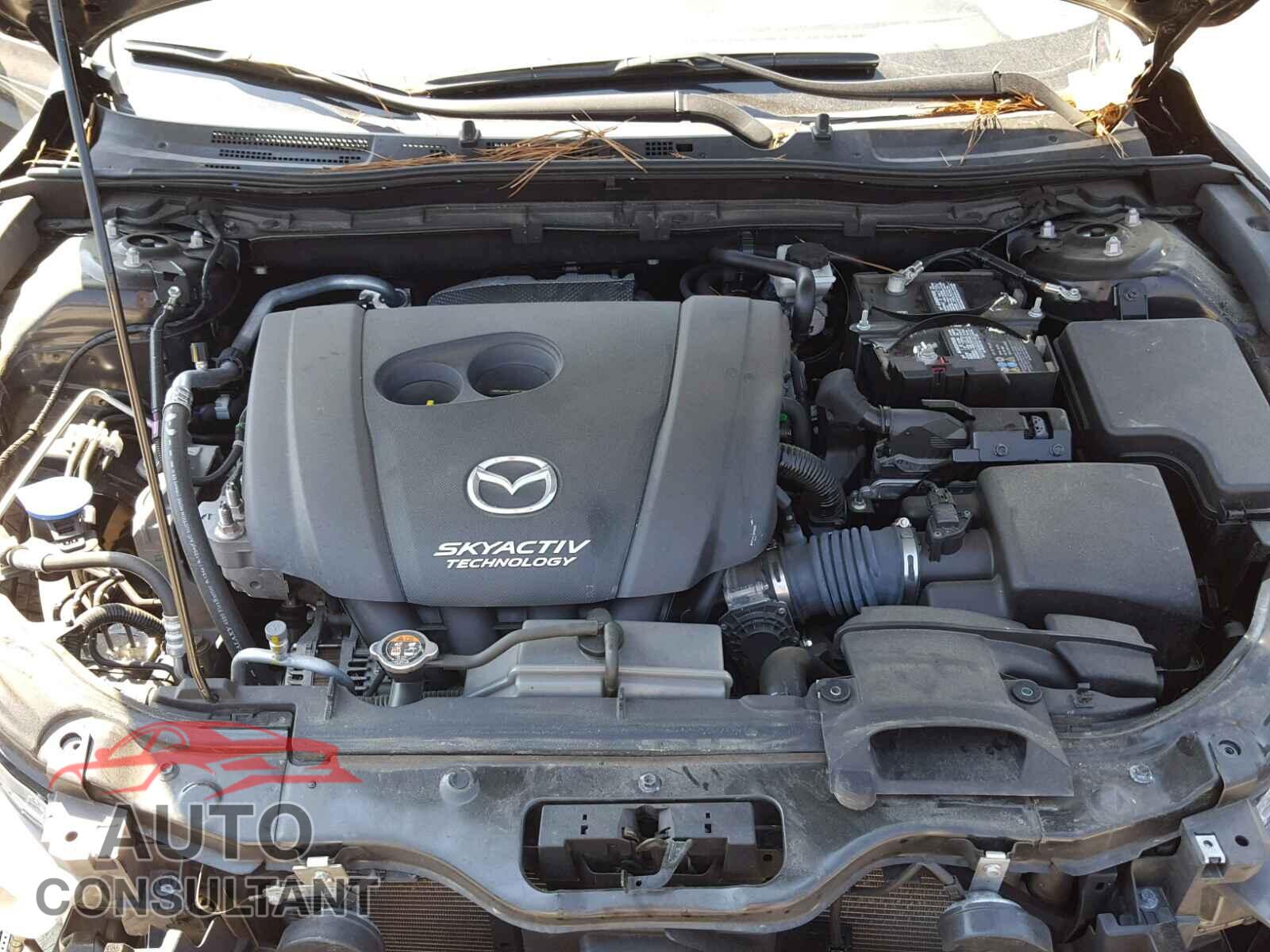 MAZDA 3 2017 - 3MZBN1V73HM115283