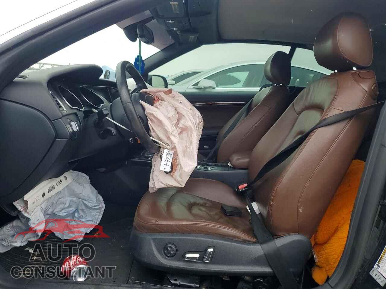 AUDI A5 2013 - WAULFAFH4DN008722
