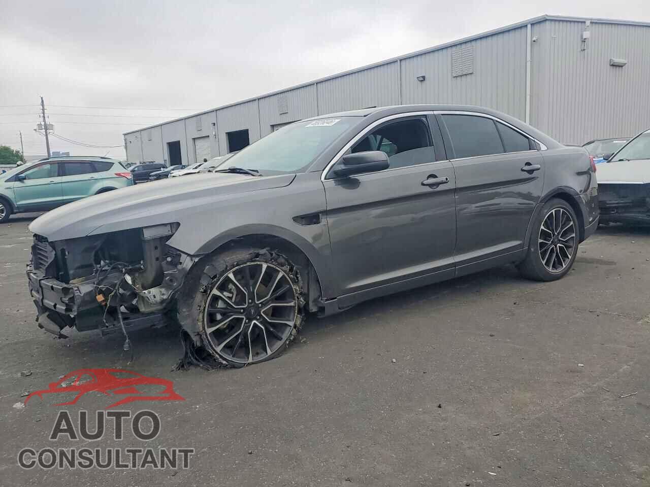 FORD TAURUS 2017 - 1FAHP2E89HG125256