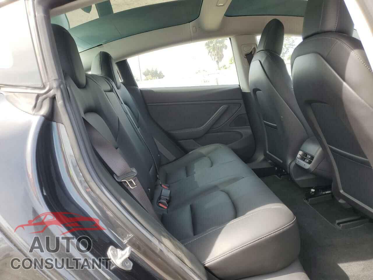 TESLA MODEL 3 2018 - 5YJ3E1EA6JF045274
