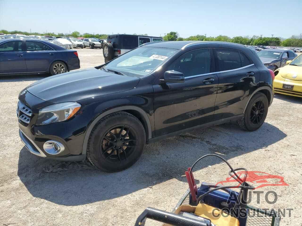 MERCEDES-BENZ GLA-CLASS 2018 - WDCTG4EB3JJ527837