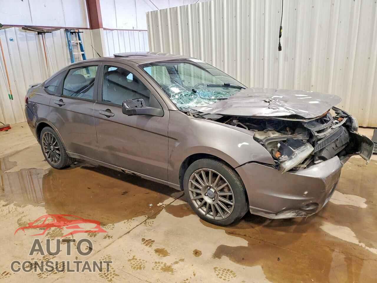 FORD FOCUS 2011 - 1FAHP3GN0BW100557